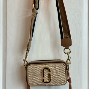 Marc Jacobs Beige/Natural Crossbody Snapshot Bag